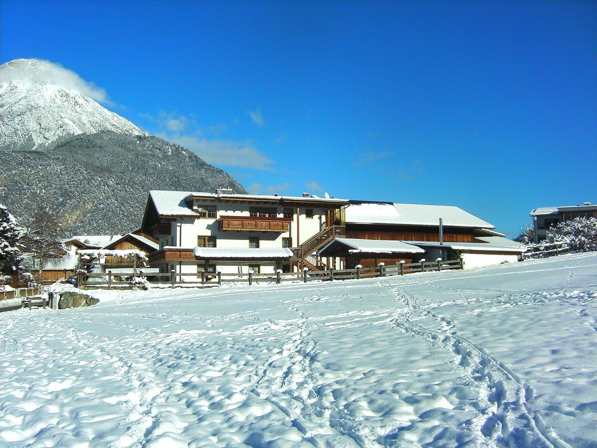 Ferienwohnungen Krismer Arzl im Pitztal Exterior photo